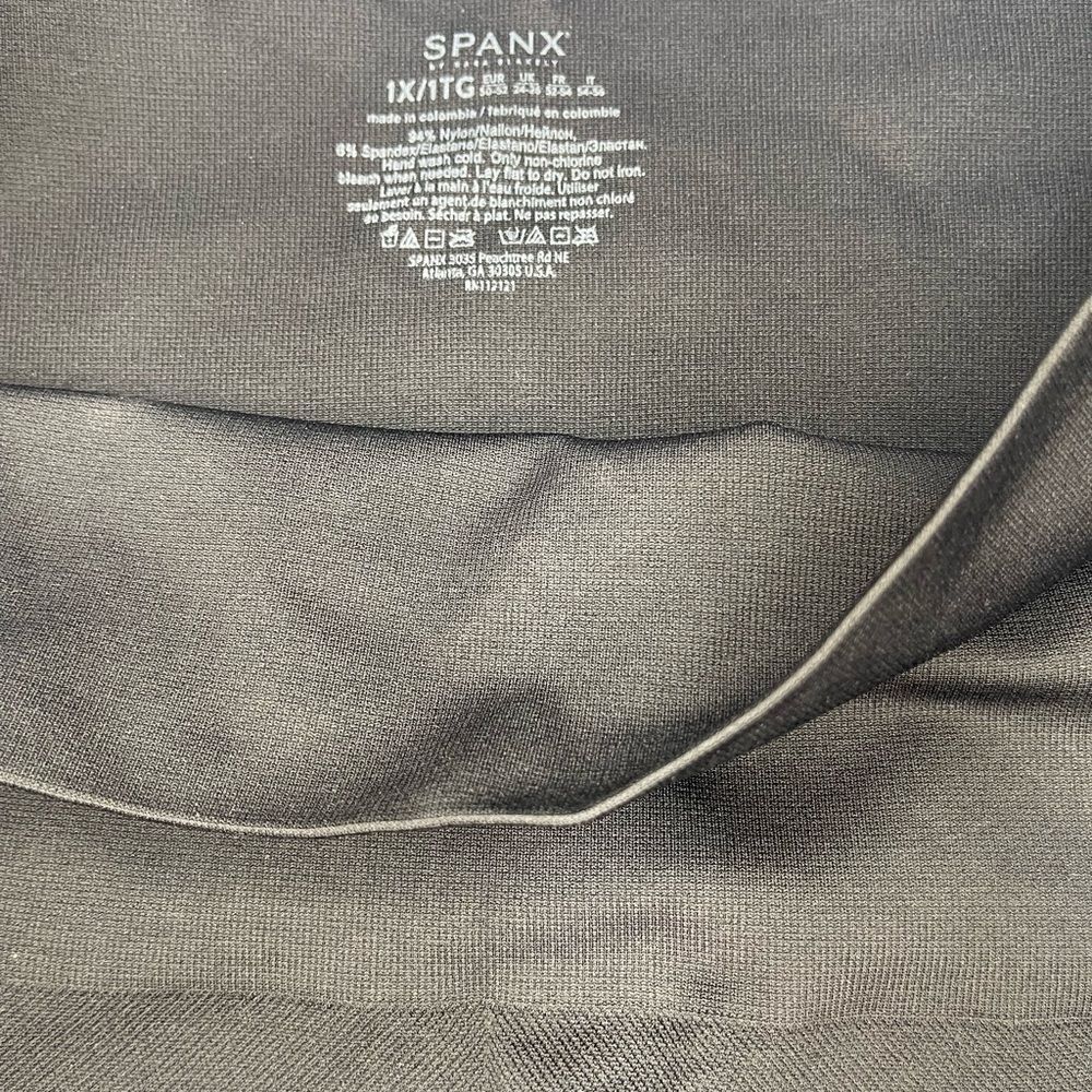 SPANX Look At Me Now Seamless Leggings Black High Rise Shapewear 1X / 1TG - Picture 3 of 5